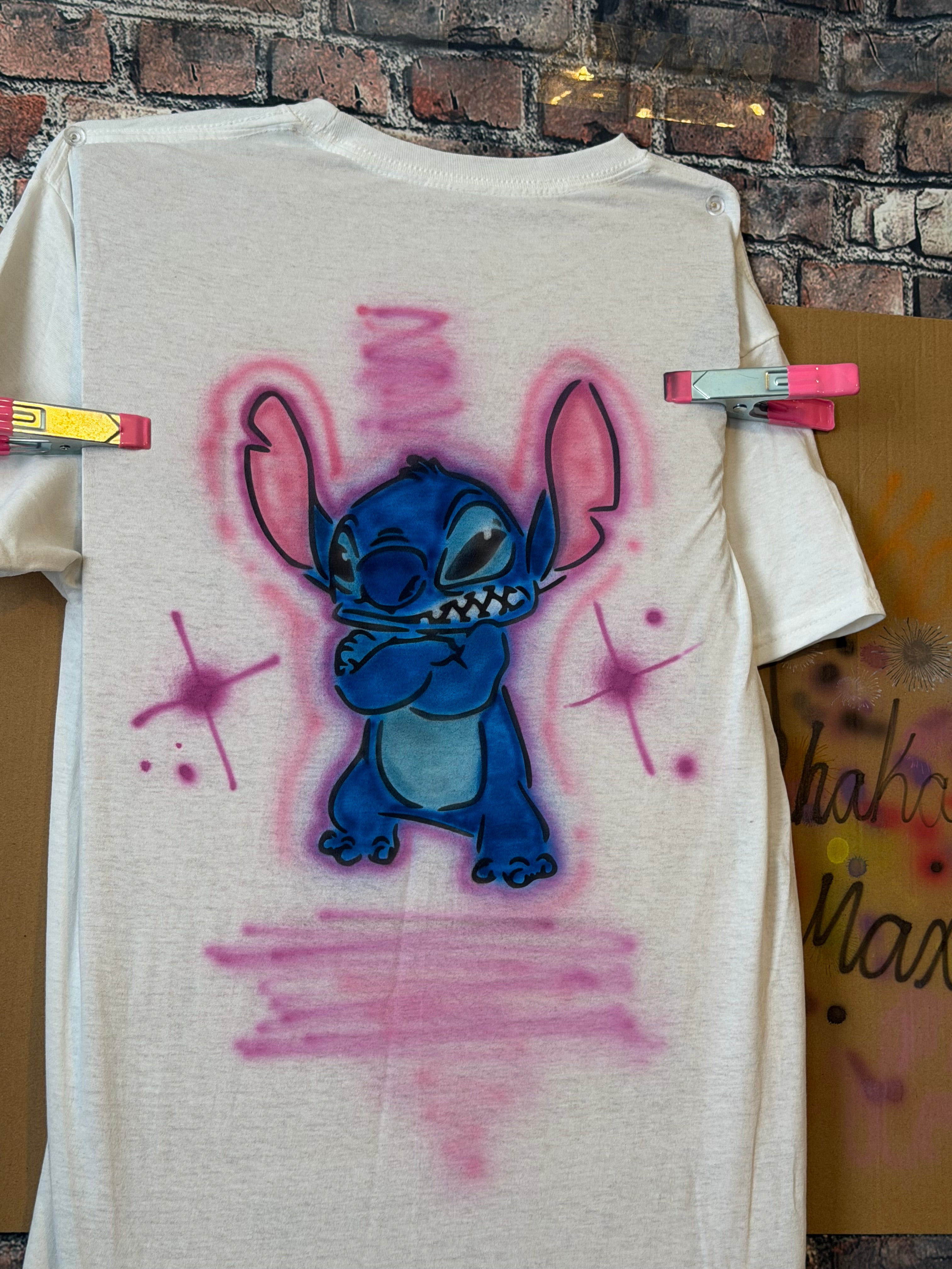 Stitch airbrush tshirt (name included)